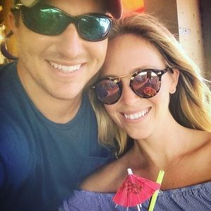 Meet your Posher, Anika